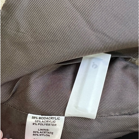 Ann Taylor Loft Vest - Picture 13 of 13